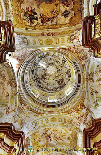 The 'battle which leads to victory' is strongly expressed by the monks battle for virtue
[Abbey Church - Melk Benedictine Abbe