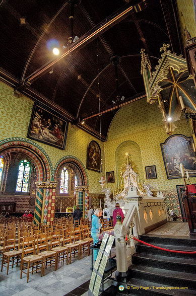 Side Altar where the veneration of the Holy Blood takes place everyday