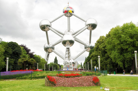 The nine spheres of the Atomium