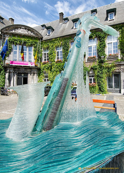 Glass saxophone by Bernard Tirtiaux a master glassmaker