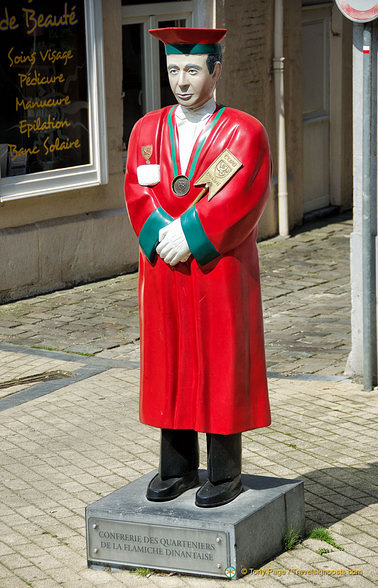 Confrerie des Quarteniers de la Flamiche Dinantaise is like a Rotary Club