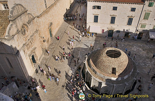 Aerial view of the Big Fountain of Onofrio