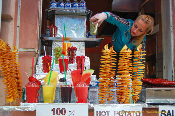 Spiral hot potatoes, fruit salad and drinks