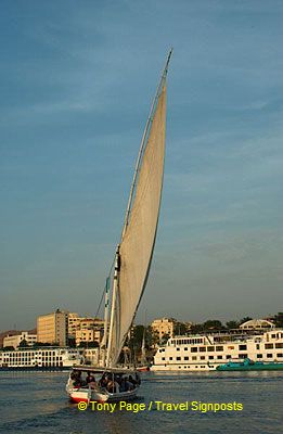 

[Aswan - Nile River -Egypt]