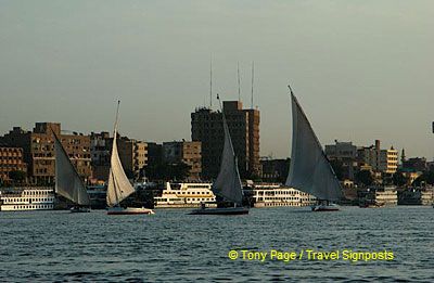 

[Aswan - Nile River -Egypt]