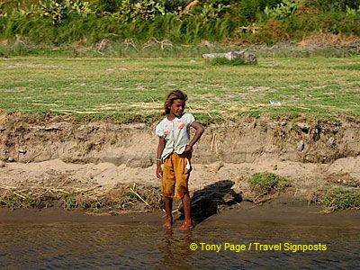 

[Aswan - Nile River -Egypt]