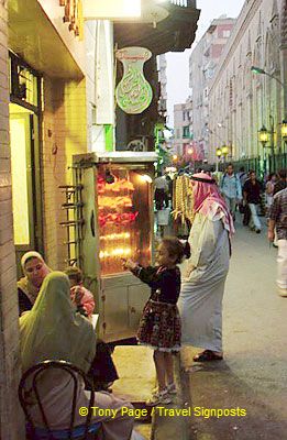 [Shopping in Cairo - Khan el-Khalili Bazaar - Egypt]