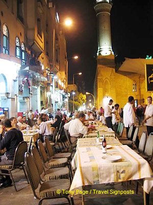 [Shopping in Cairo - Khan el-Khalili Bazaar - Egypt]