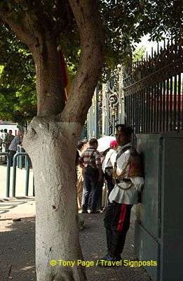 This present purpose-built building became its its home in 1902.
[Egyptian Museum - Cairo - Egypt]>