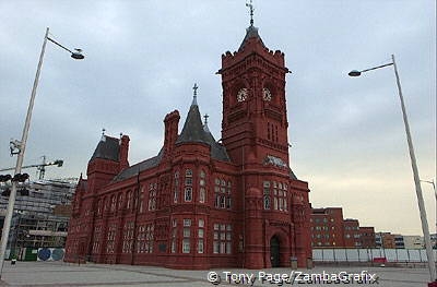 This building was constructed in 1896 for the Cardiff Railway Company
[Cardiff - Wales]