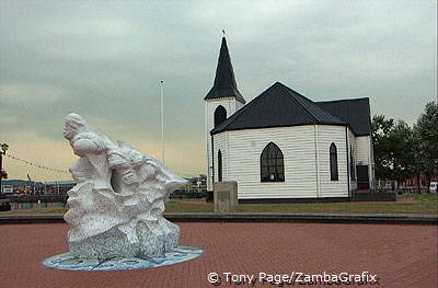 This church was first erected in 1868 for Norwegian sailors
[Cardiff - Wales]