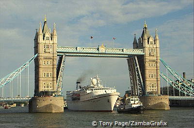 Tower Bridge opening