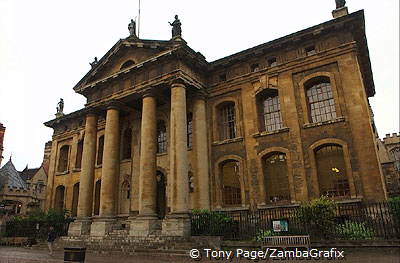 An old image of Clarendon Building before it was cleaned and restored in 2006