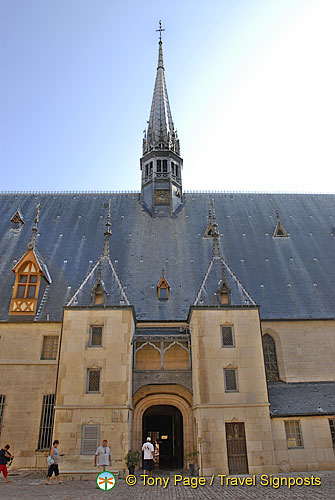 Entrance to Hospices de Beune