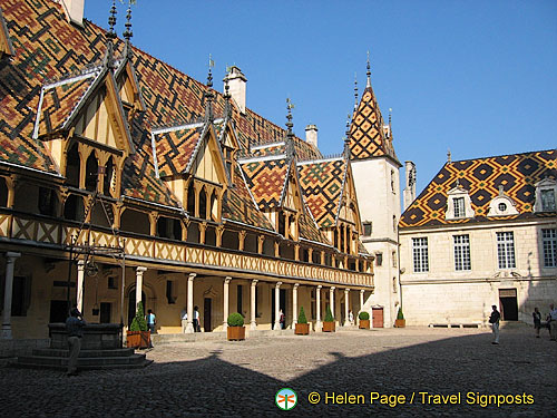 Court of Honour - Hospices de Beaune 