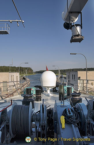 Continental Divide, Main-Danube Canal Locks