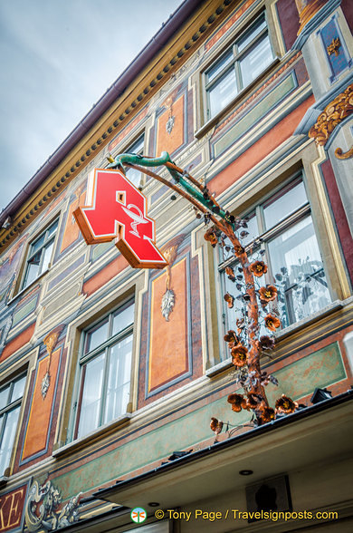 Stadt Apoteke store signage