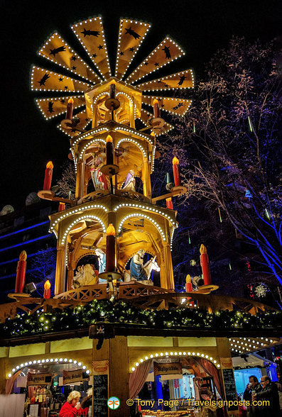 Christmas pyramid at Potsdamer Platz