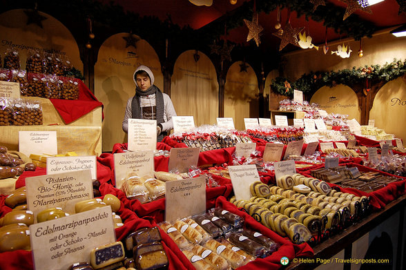 All kinds of pastries and cakes