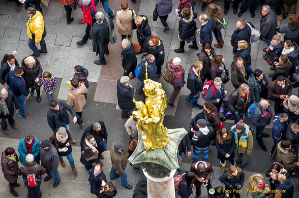 View of Mariensäule in Marienplatz