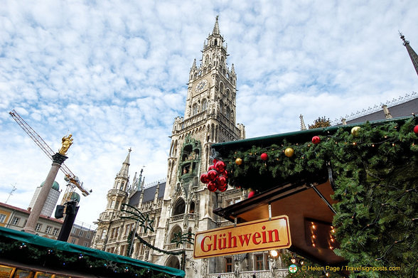 Glühwein stall on Marienplatz