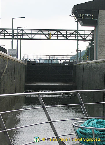 [Main Locks - Europe River Cruise - Germany]