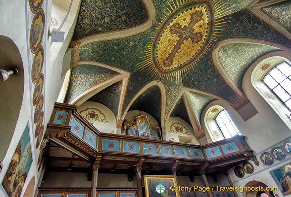 Löwenstein family chapel 