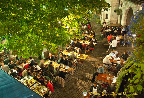 Hofbrauhaus Beer Garden