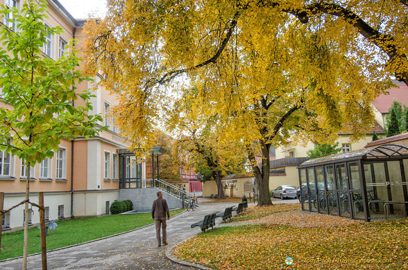 Government offices around Eisengasse