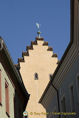 [Regensburg - Danube River Cruise - Germany]