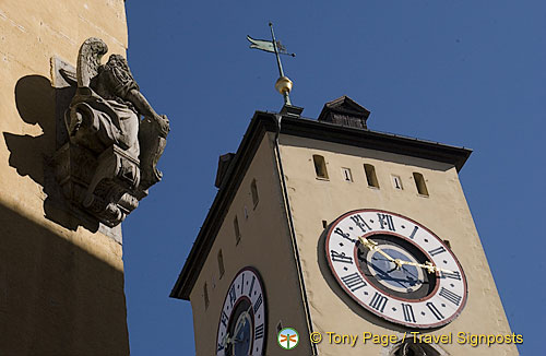 [Regensburg - Danube River Cruise - Germany]