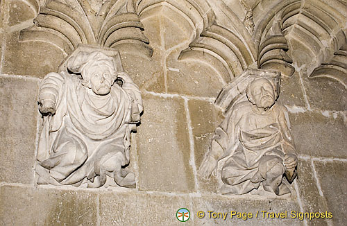 [Regensburg - Danube River Cruise - Germany]