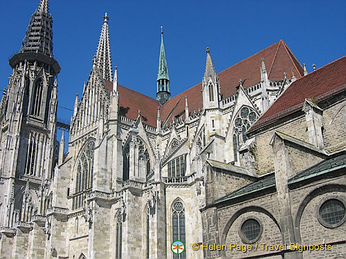 [Regensburg - Danube River Cruise - Germany]