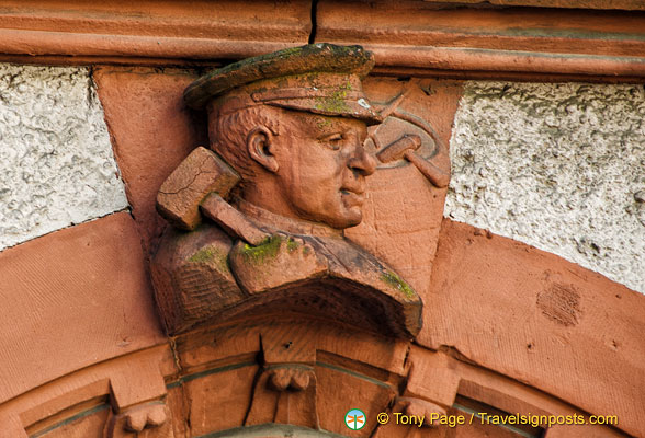 Lorettahaus sculptures