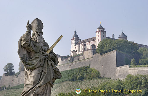 View of St Kilian and Marienberg Fortress from Alte Mainbrucke