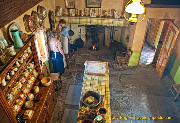 Baking and butter making demonstrations are held at the Golden Vale house