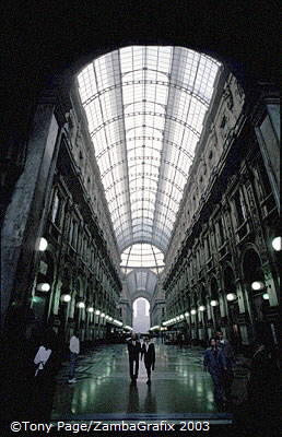 Galleria Vittorio Emanuele II, otherwise known as Il Salloto di Milano (Milan's Drawing Room)
[Milan - Italy]