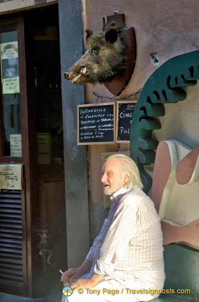 A restaurant specializing in cinghiale