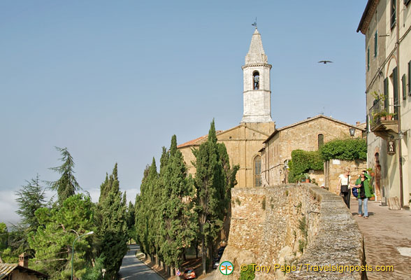 Via del Casello and its belvedere