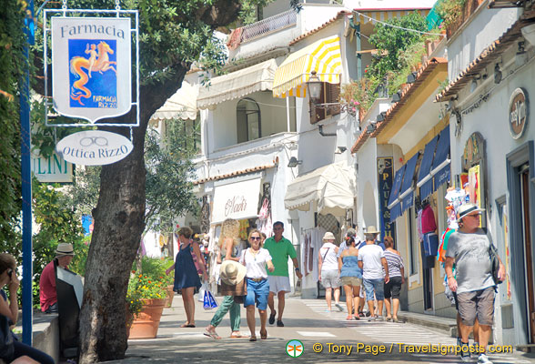 Via Cristoforo Colombo, the main street of Positano