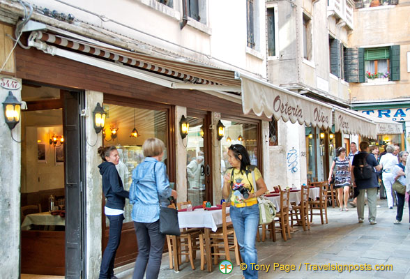 Osteria Oliva Nera near Salizada dei Greci