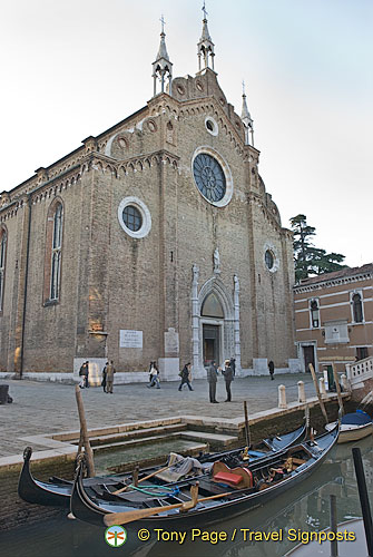 Basilica Santa Maria Gloriosa dei Frari