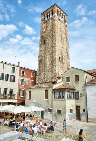 The small Campiello del Piovan from where you enter the San Giacomo Apostolo church