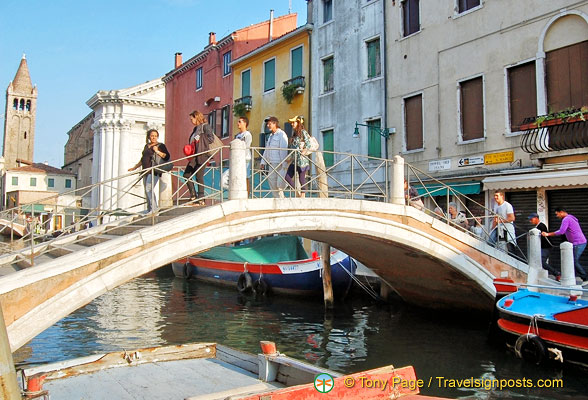 Ponte dei Pugni or the Bridge of Fists