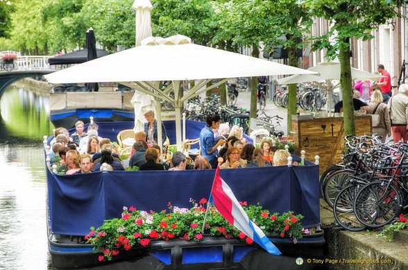 One of the many floating cafes on the Delft canals