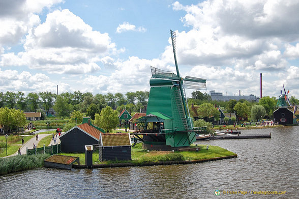 View of Paltrok windmill from De Kat