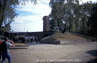 Gas chamber