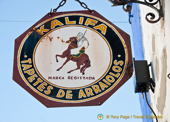 Kalifa, one of the Arraiolos carpet factories