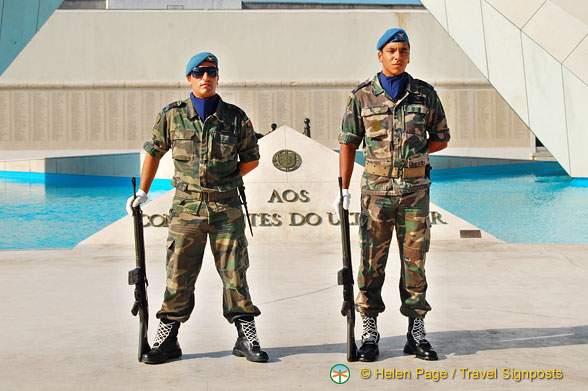 Guards at the Monument to the Overseas Combatants