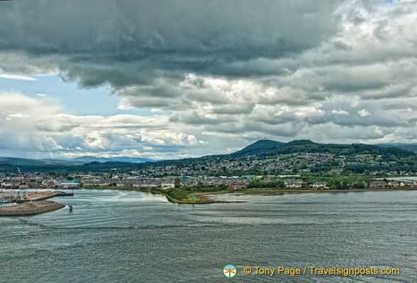 Loch Ness extends for approx. 37 km southwest of Inverness